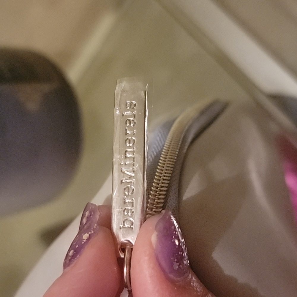 Benefit, IT Cosmetics, YSL, & Bareminerals mascara bundle with brand new bag! - Picture 16 of 16